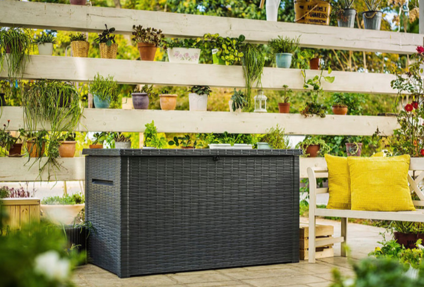 Shackletons Large Outdoor Storage Box