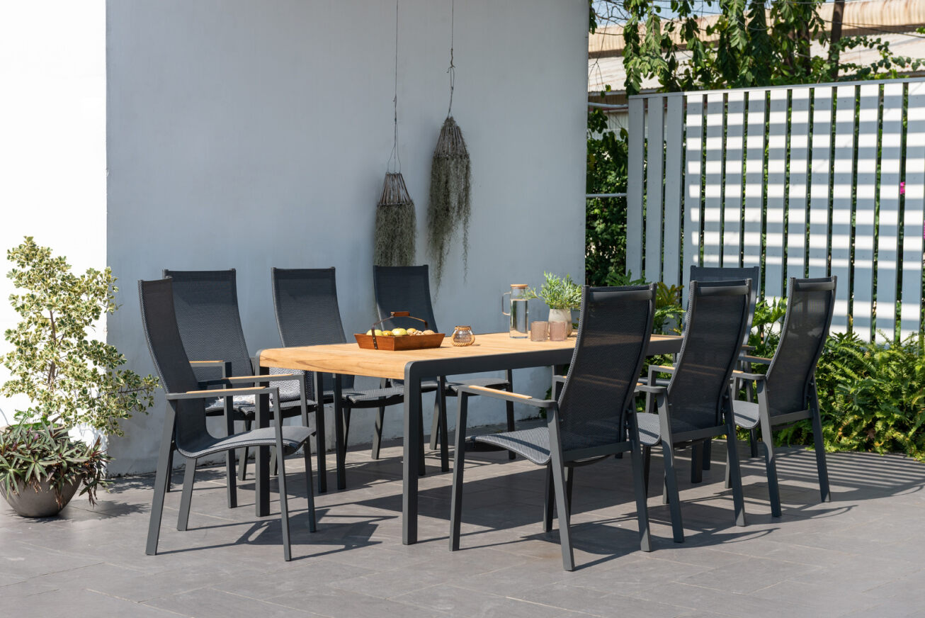 LifestyleGarden Palau 8 Seat Dining Set