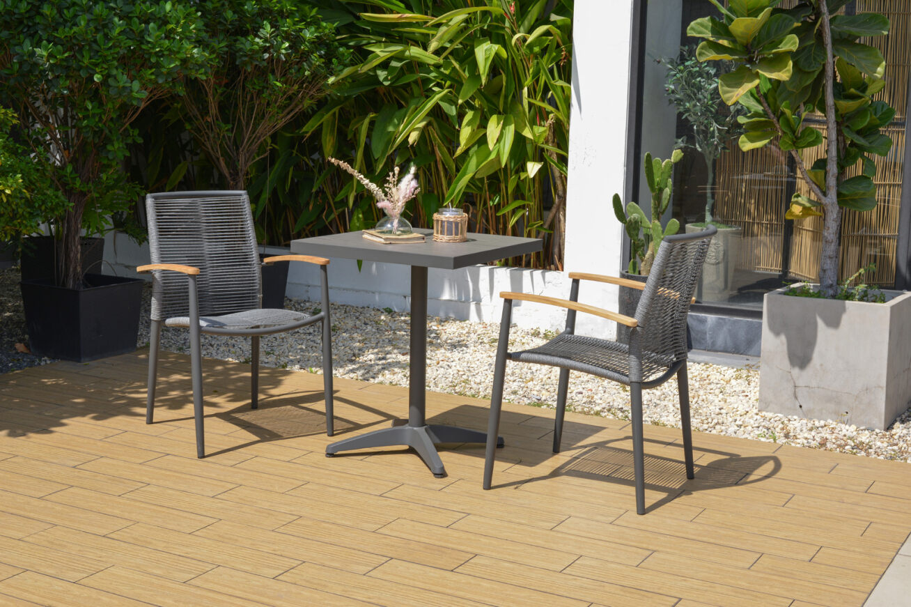 LifestyleGarden Topaz Rope Bistro Set