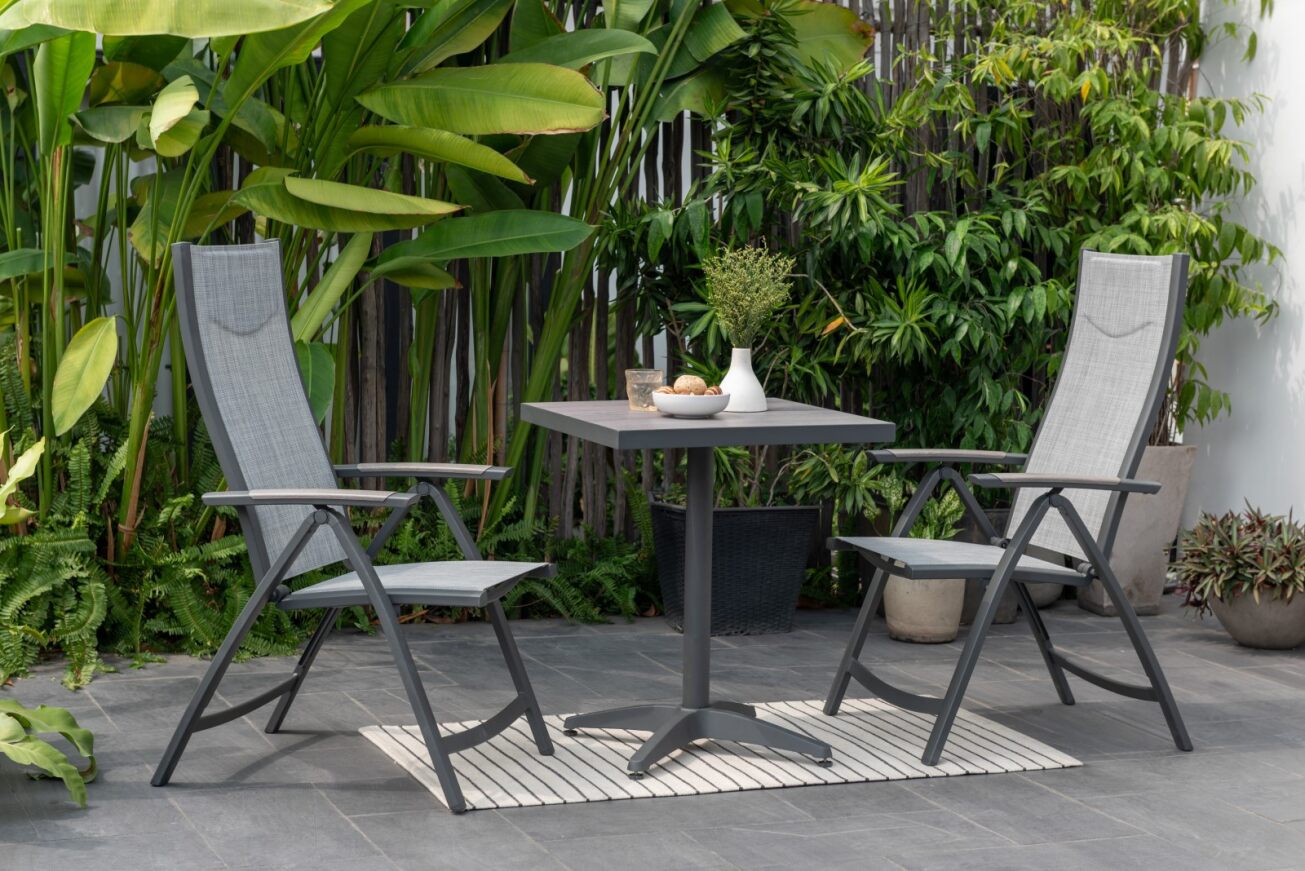 LifestyleGarden Urbanite Panama Dark Reclining Bistro Set