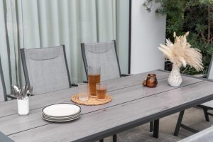 LifestyleGarden Urbanite Panama Dark 8 Seat Mixed Dining Set